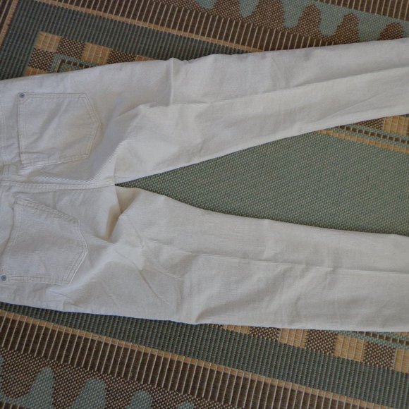 NWT Anthropologie Pilcro Slim Boyfriend Corduroy Pant 27P Cream - Picture 3 of 16